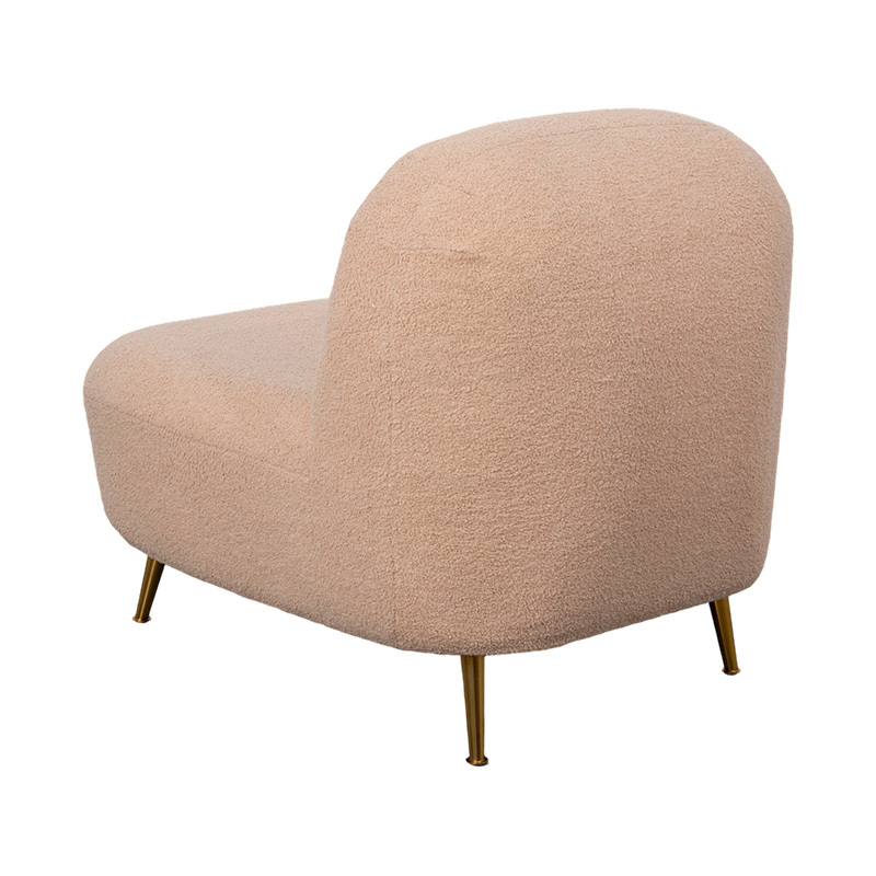 Una plena Spuma Lounge Cathedra curvis Backrest in Mollis Aureum Push, Paired apud Aurum Metal crura Una plena Spuma Lounge Cathedra curvis Backrest in Mollis Aureum Push, Paired apud Aurum Metal crura