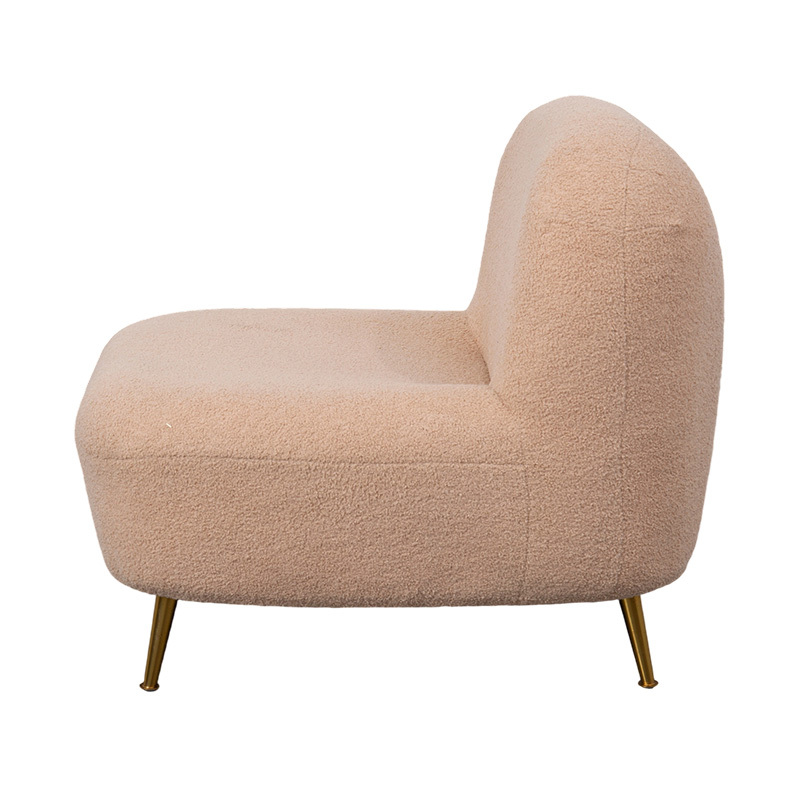 Una plena Spuma Lounge Cathedra curvis Backrest in Mollis Aureum Push, Paired apud Aurum Metal crura Una plena Spuma Lounge Cathedra curvis Backrest in Mollis Aureum Push, Paired apud Aurum Metal crura